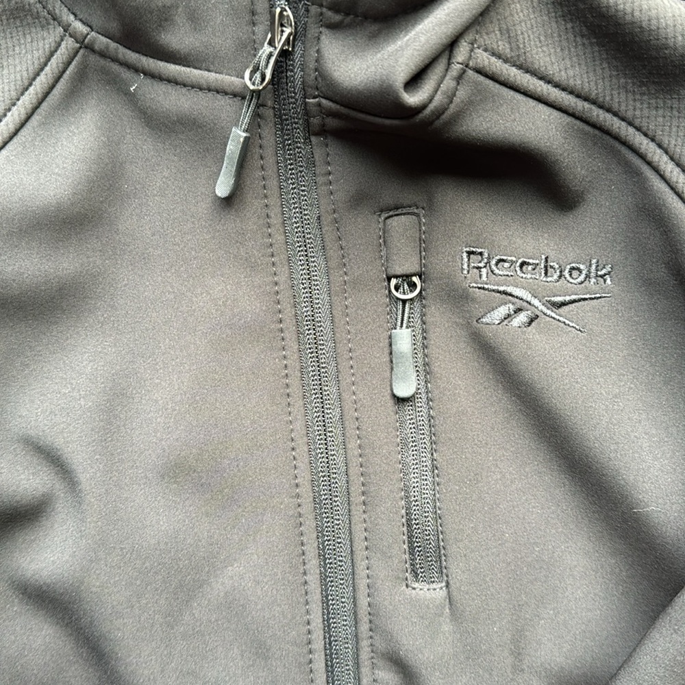 Boys Reebok jacket - Picture 3 of 4
